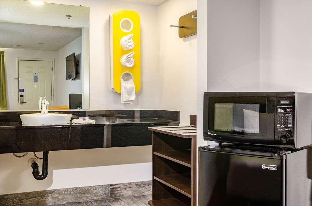 Studio 6-Fresno, Ca - Extended Stay Pinedale 客房 照片